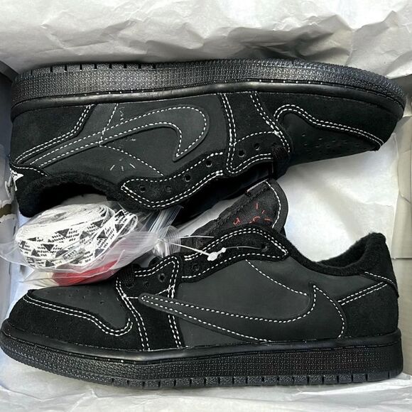 Nike Air Jordan 1 Retro Low Black Phantom Travis Scott  DO5442-001 PreSchool 11C - Picture 2 of 16